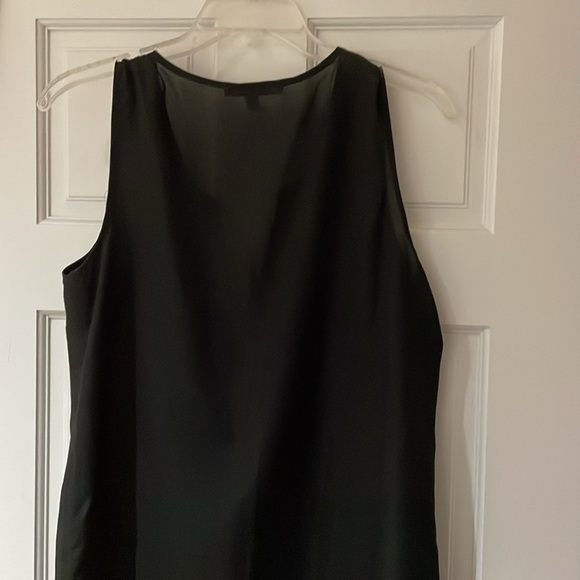 Daniel rainn black and white tank in size medium - Picture 7 of 7